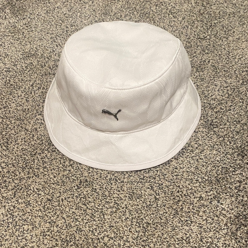 Puma White Jer-She Bucket Hat